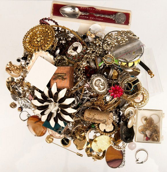 Costume Jewelry: Costume jewelry. Includes necklaces, stick pins, brooches, various other jewelry. Included is a Coro bracelet.
