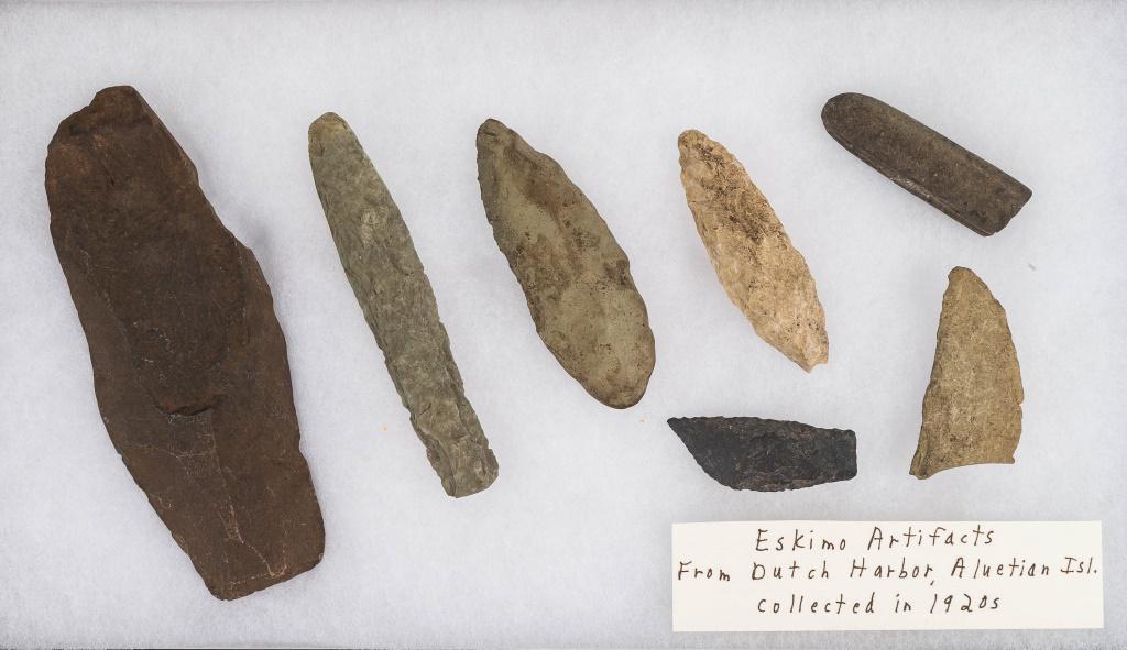 Eskimo Stone Knives from Dutch Harbor: Inuit Eskimo artifacts of lithic flint and stone knives and one harpoon head remnant from Dutch Harbor, Aleutian Islands collected in the 1920s. (7 Items)