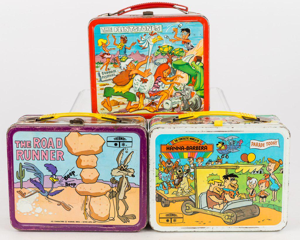 Vintage Cartoon TV Show Metal Lunch Boxes: 3 Vintage metal lunch boxes including Fantastic World of Hanna-Barbera (with thermos), Flintstones, and Looney Tunes The Road Runner, wear commensurate with age and use.