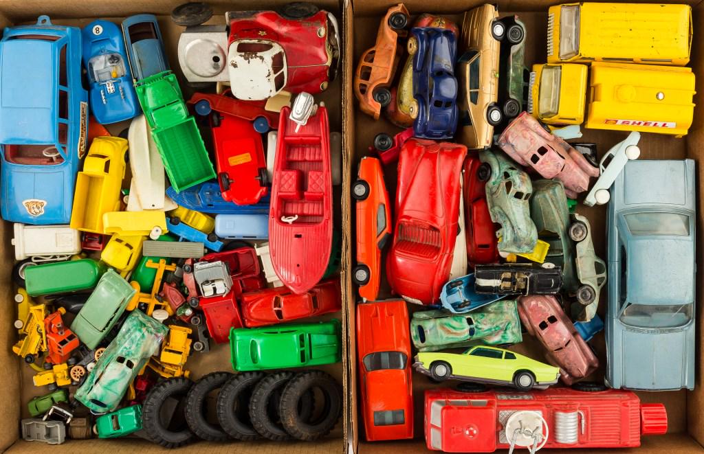 Toy Cars and Trucks (2 Trays): Makers include LAPIN, Tonka, some Made in Hong Kong, Marx wheels, wind up Walt Beech Toy, Tootsietoy, Mar, Lesney Bulldozer, tractor Shovel, and others. Various conditions, as is.