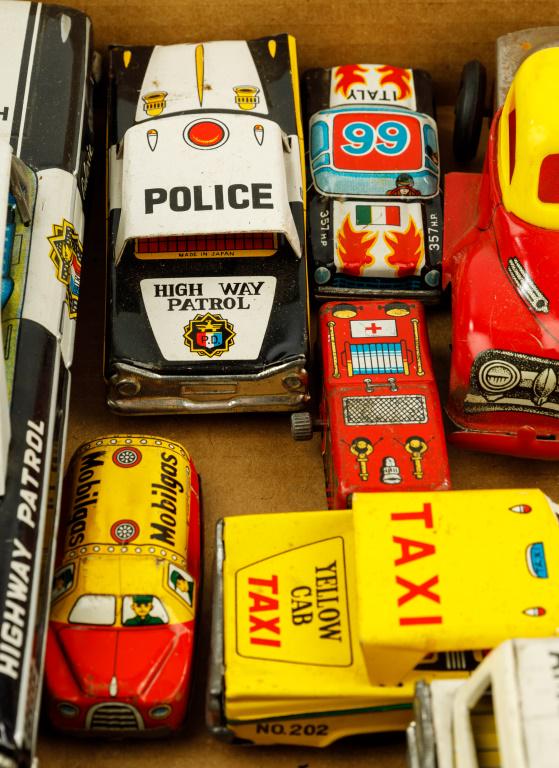 Vintage Tin Litho, Friction, Wind Up Toy Vehicles (1 of 5)