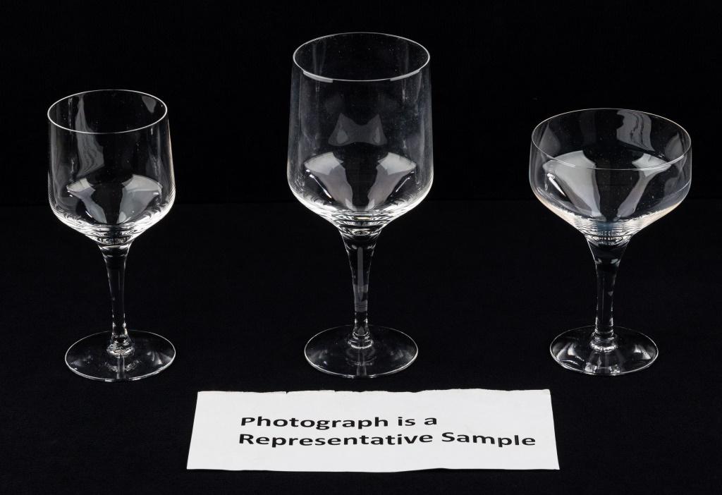 Orrefors 'Rhapsody' Glass Stemware: 18 Pieces of Orrefors 'Rhapsody' stemware including 6 champagne, 7 white wine clarets and 5 red wine clarets approx 7.25"H.