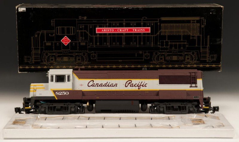 Aristo Craft Diesel Locomotive: Aristo-Craft Canadian Pacific GE U25-B in an ART-22103 New Haven Box