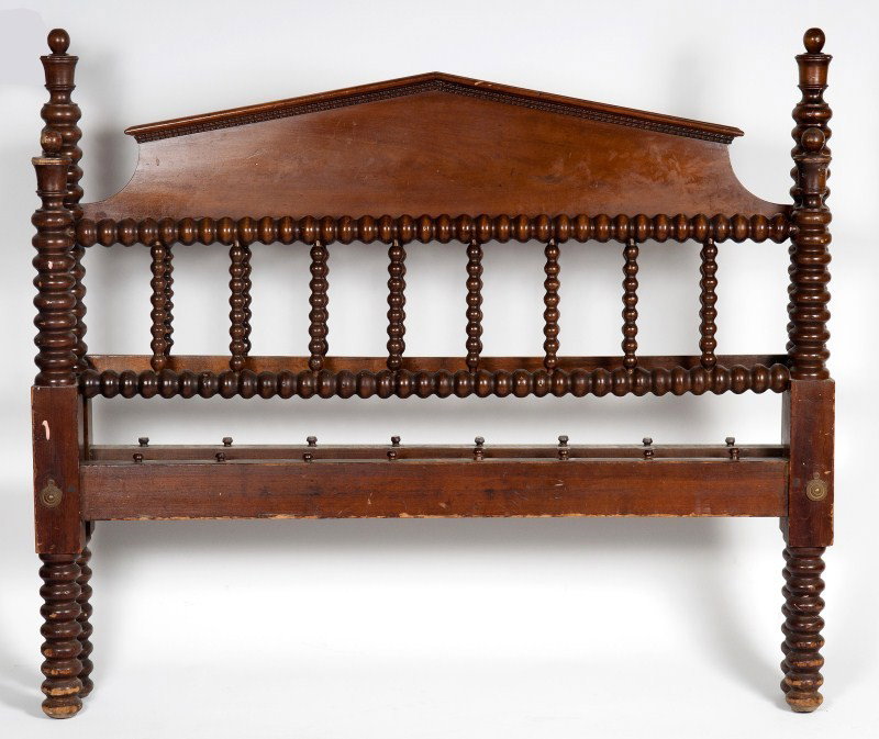 American Jenny Lind Spindle Bed: American Victorian Jenny Lind spindle bed 43h x 53w