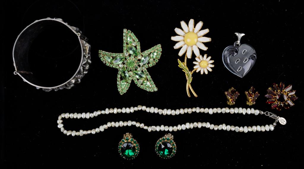 Weiss & Vintage Estate Jewelry (1 of 5)