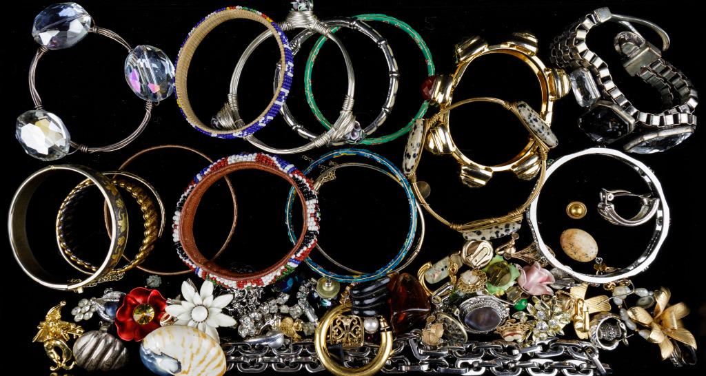 Bracelets & Single Earrings (1 of 4)