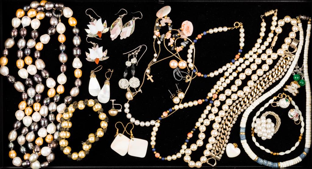 Pearls, Faux Pearls, Shell Jewelry (1 of 4)