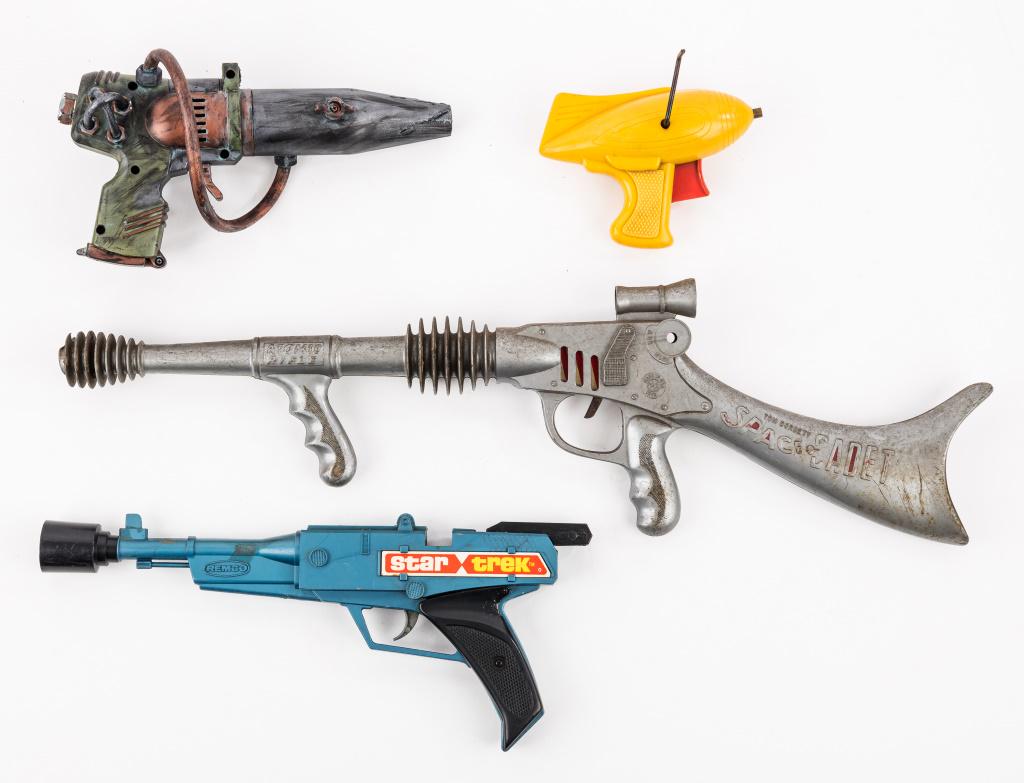 Marx, Remco & Other Space Toy Guns: Marx Tom Corbett Space Cadet 'Atomic Rifle' approx 23"L, Remco 'Star Trek' blaster, yellow 'Rocket Control' with winding arm, and custom made blaster.