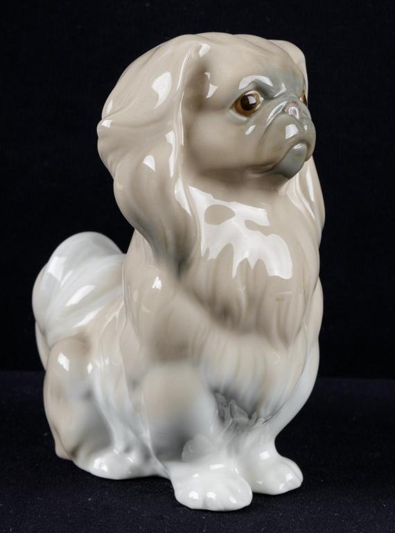 Lladro Pekingese Dog Figurine (1 of 5)