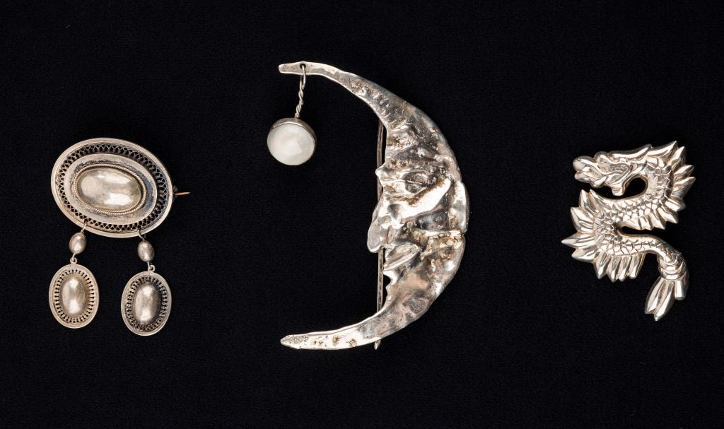 Victorian Hair Locket, Sterling Pins (1 of 8)