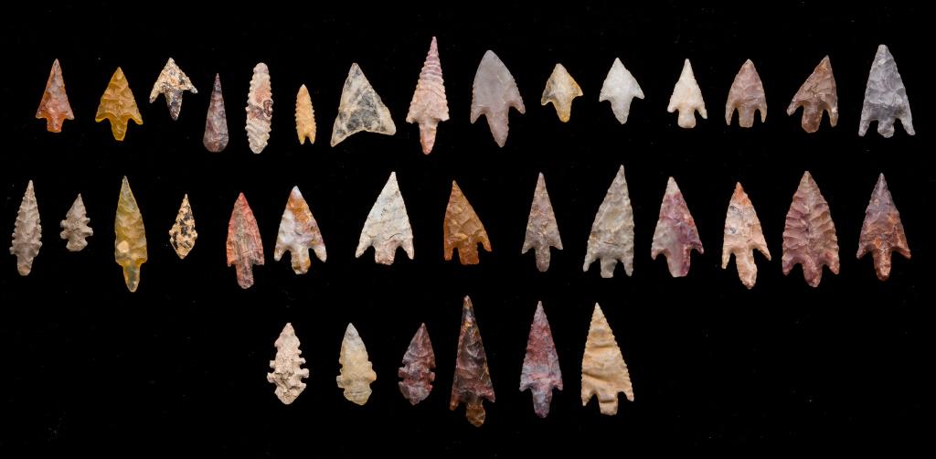 Neolithic Gem Grade Arrowheads (1 of 7)