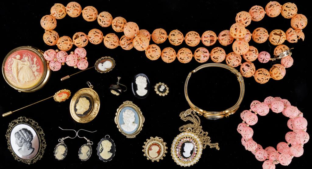 Vintage Jewelry Collection (1 of 4)