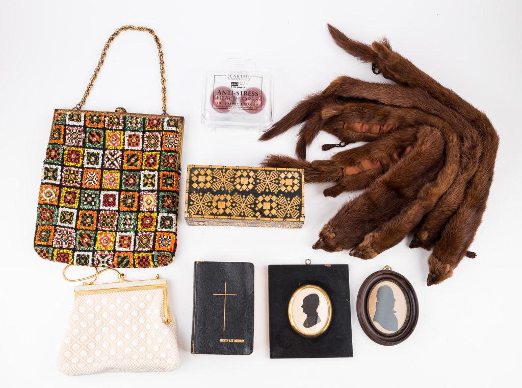 Vintage Purses, Fur, and Ladies Accessories (1 of 8)