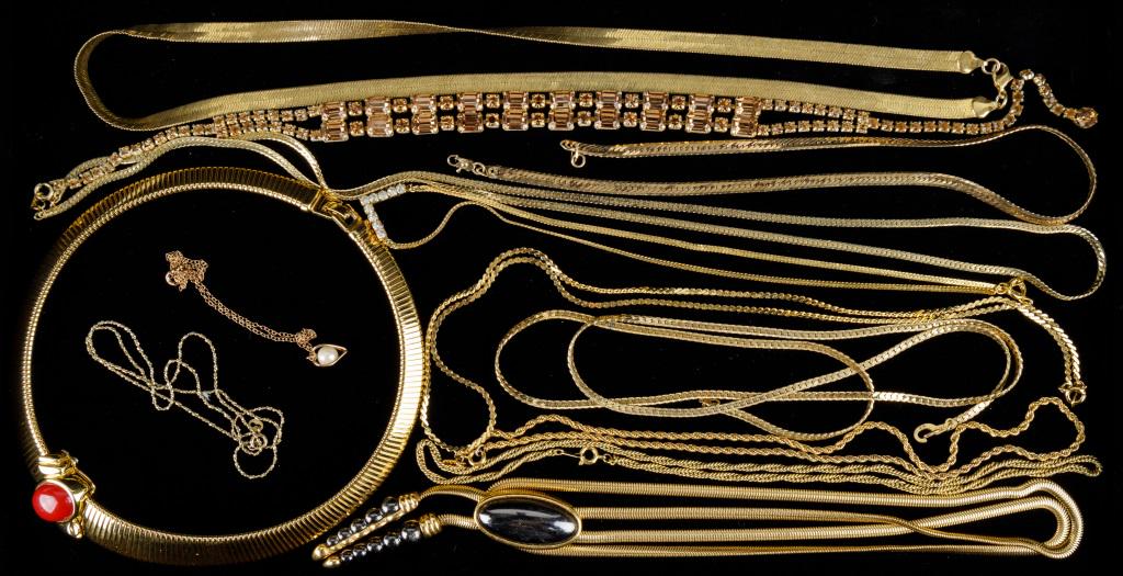 Vintage Monet and Goldtone Necklace Grouping (1 of 4)