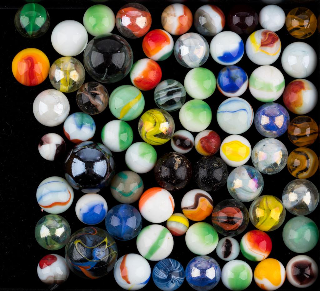Vintage Glass Shooter Marbles and More (1 of 8)