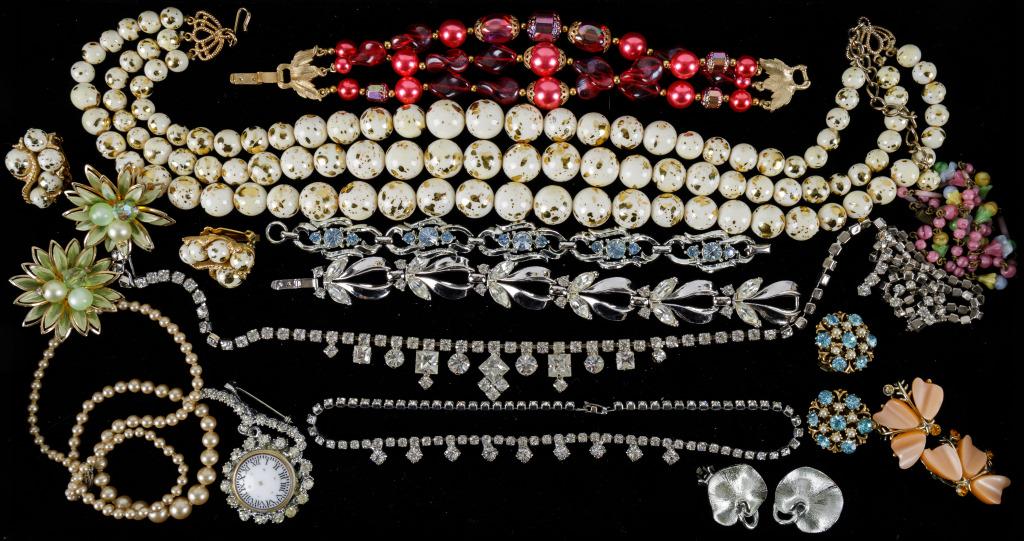 Trifari, Coro, and Vintage Jewelry Collection (1 of 4)