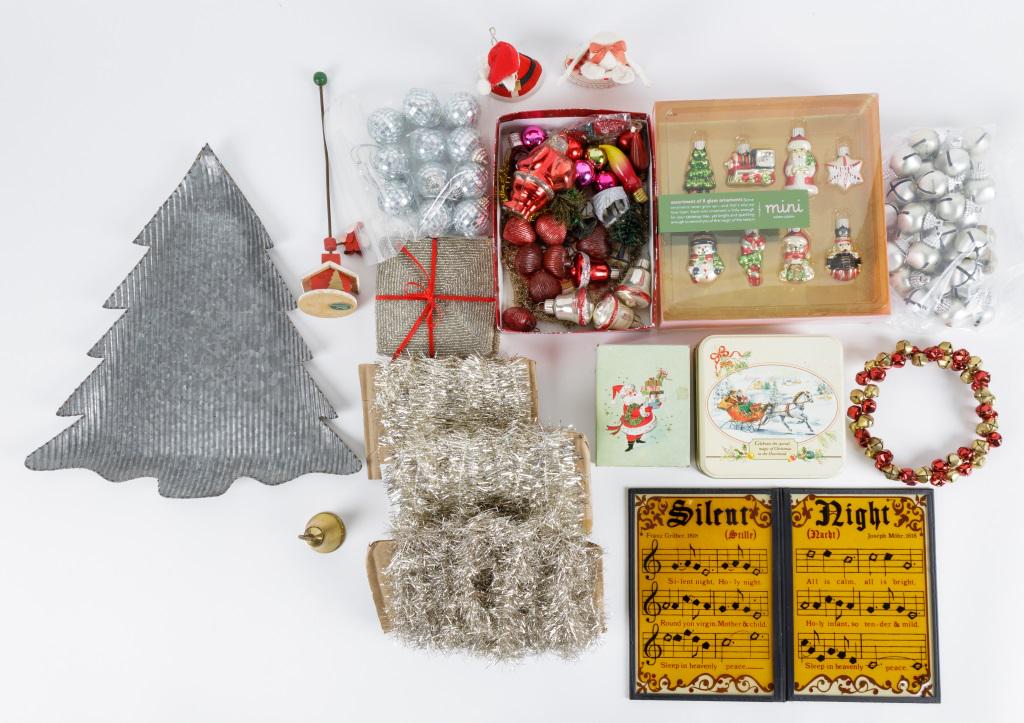 Vintage Christmas Ornament Collection (1 of 6)