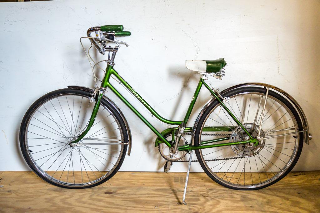 Schwinn cheap median green