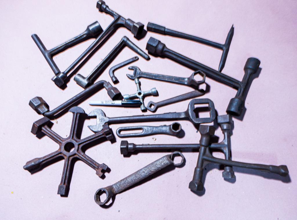 Early 20th C Valve Openers & More (16) (1 of 3)