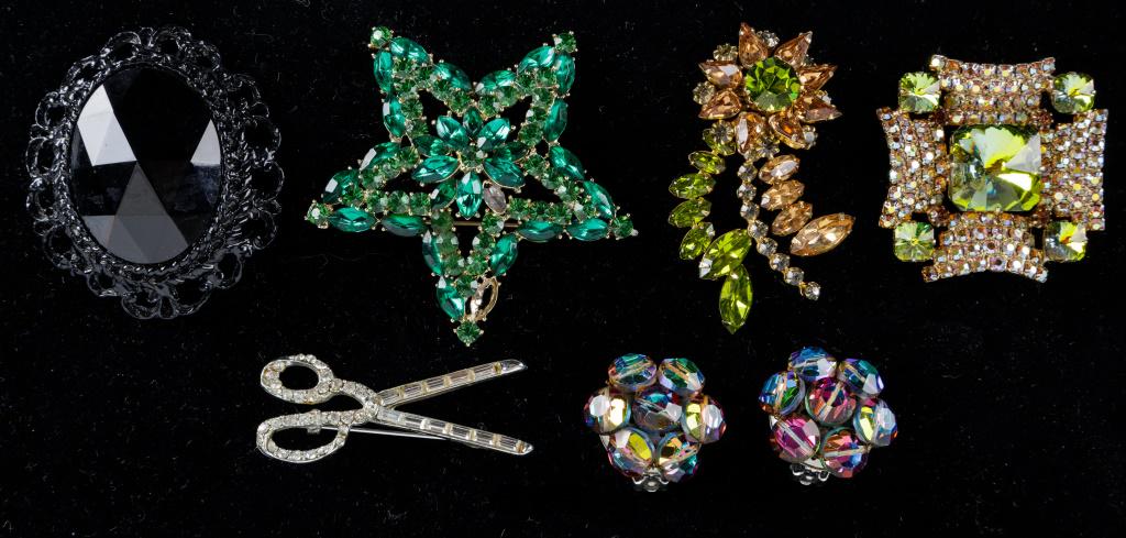 Weiss, Coro, Vintage Estate Jewelry Collection (1 of 2)