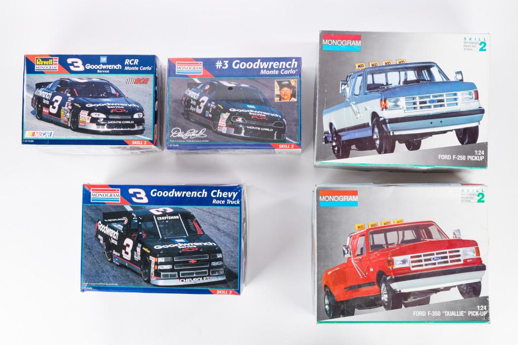 Monogram Brand Model Vintage Trucks (1 of 2)