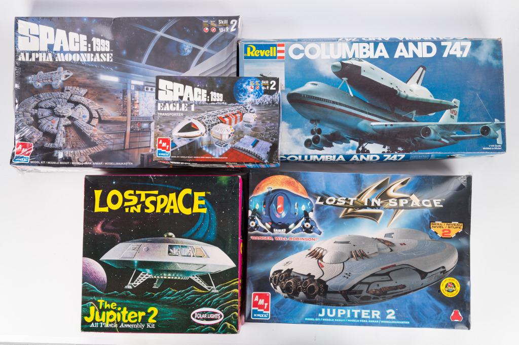 5 Aerospace and Spaced Themed Models (1 of 5)