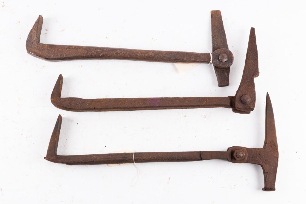 Antique Type II Swivel Head Log Dogs (3): 3 antique Type II swivel head log dogs. Longest approx 22" L. Unsigned.