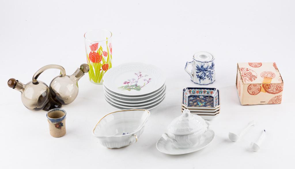 Tableware w/Takahashi, Ginori, Lourioux: Richard Ginori diamond shaped cup, hand blown smoky color cruet measures approx 7 1/2" (has 2 stoppers and decorative starburst cut into base), 2 mustards with spoons (one blue onion design and anothe