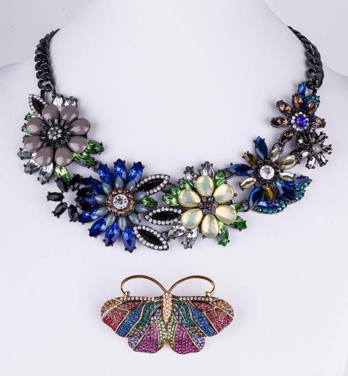 Joan Rivers Statement Necklace & Earrings (1 of 5)