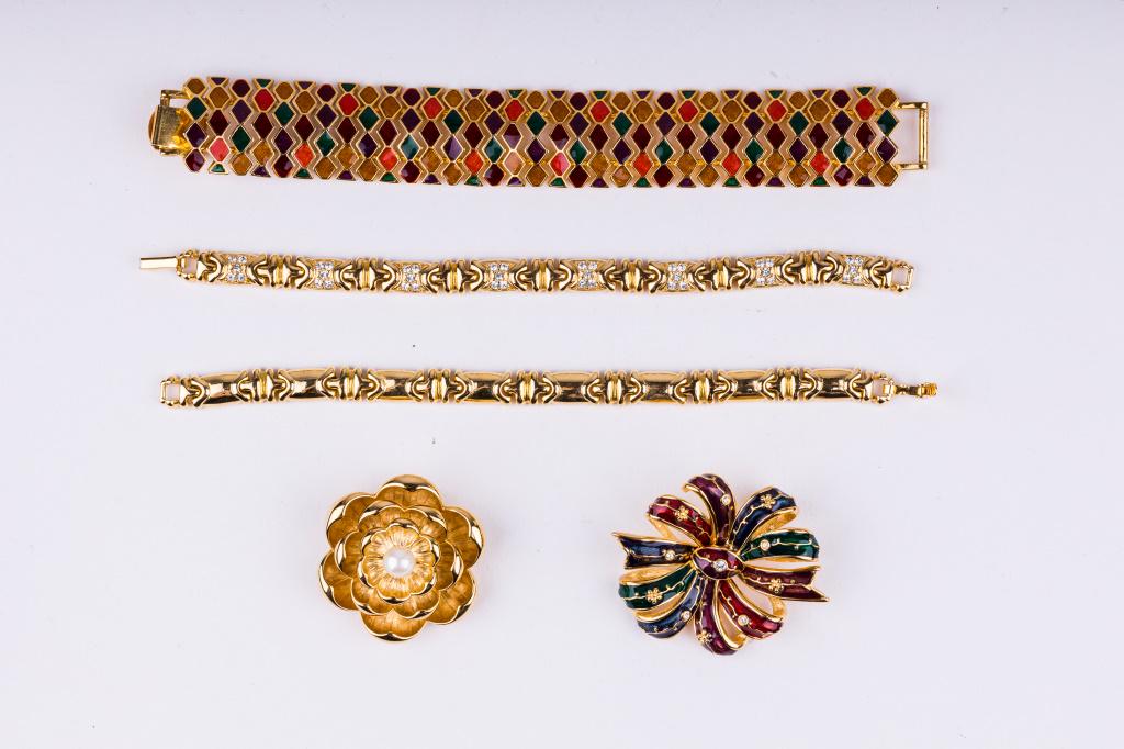 Joan Rivers Bracelets & Brooches (1 of 6)