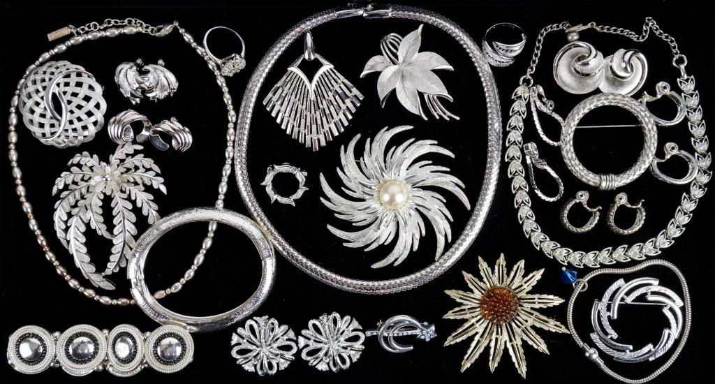 Silver Tone Name Brand Jewelry (1 of 4)