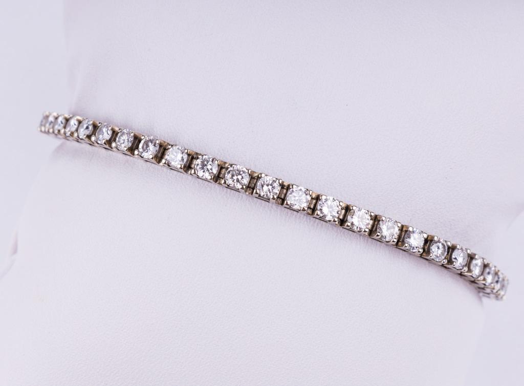 14K White Gold Diamond Tennis Bracelet (1 of 5)