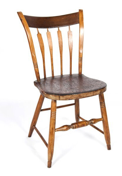 Arrow-Back Windsor Chair: Antique arrow back Windsor chair