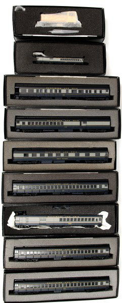 Nine Bachmann Spectrum Baltimore & Ohio: Nine Bachmann Spectrum Baltimore & Ohio cars including 81404 EMC Gas Electric (Doodlebugs), 81454 "N" Gas Electric (Doodlebugs), 89044 Dinner B&O Molly Pitcher, 89046 Observation, 89045 Coach, 89041 C