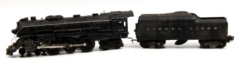Lionel 646 Hudson Locomotive and Tender: Lionel 646 Hudson locomotive in as is condition