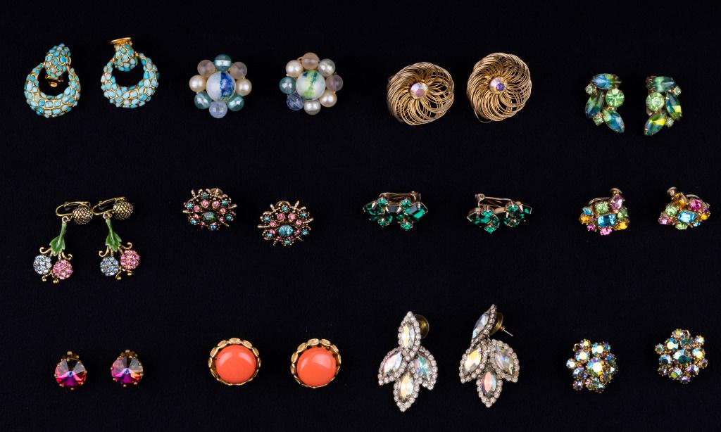 Vintage Earrings: Lot of 12 pairs of vintage clip earrings includes names such as Kramer, Coro (2), Karu Arke, Weiss, Julianna, Hollycraft, Swoboda turquoise and SAC. Three others unsigned.