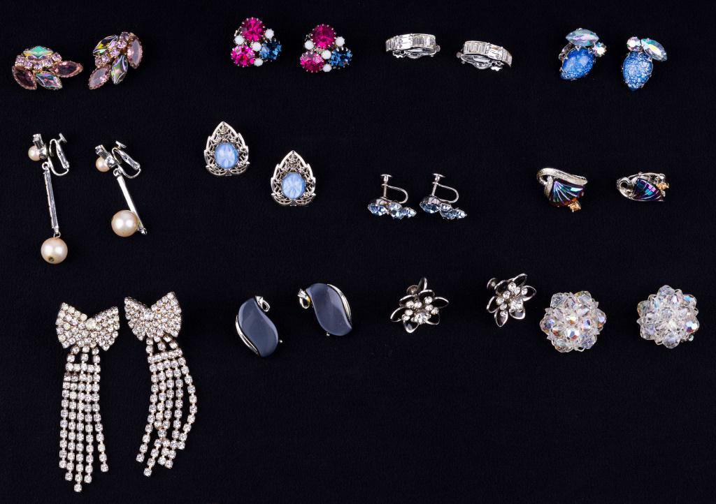 Vintage Earrings: Lot of 12 vintage clip earrings includes names such as Coro (3), Julianna, Weiss, Vendome and Lisner. All others unsigned.