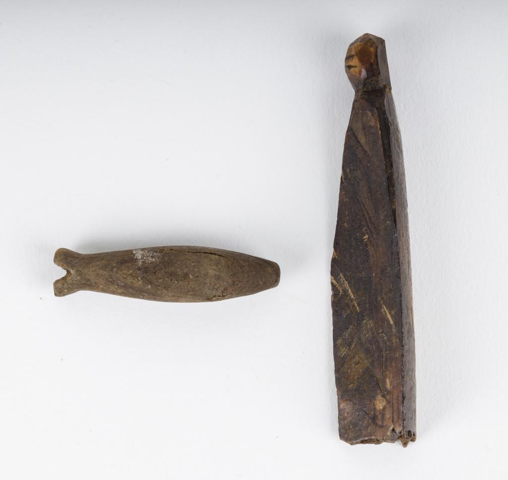 Antique Inuit Human & Seal Figures: Antique Inuit inupiaq (Inupiak) artifacts from Savoonga, Wales & Koyuk, Alaska. There is a human figure approx 3 3/8" and a small seal.