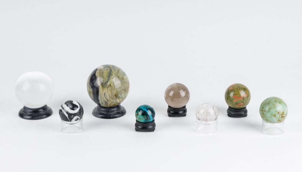 Fossil & Mineral Specimens: Large Collection mineral specimens from a private Philadelphia collection.