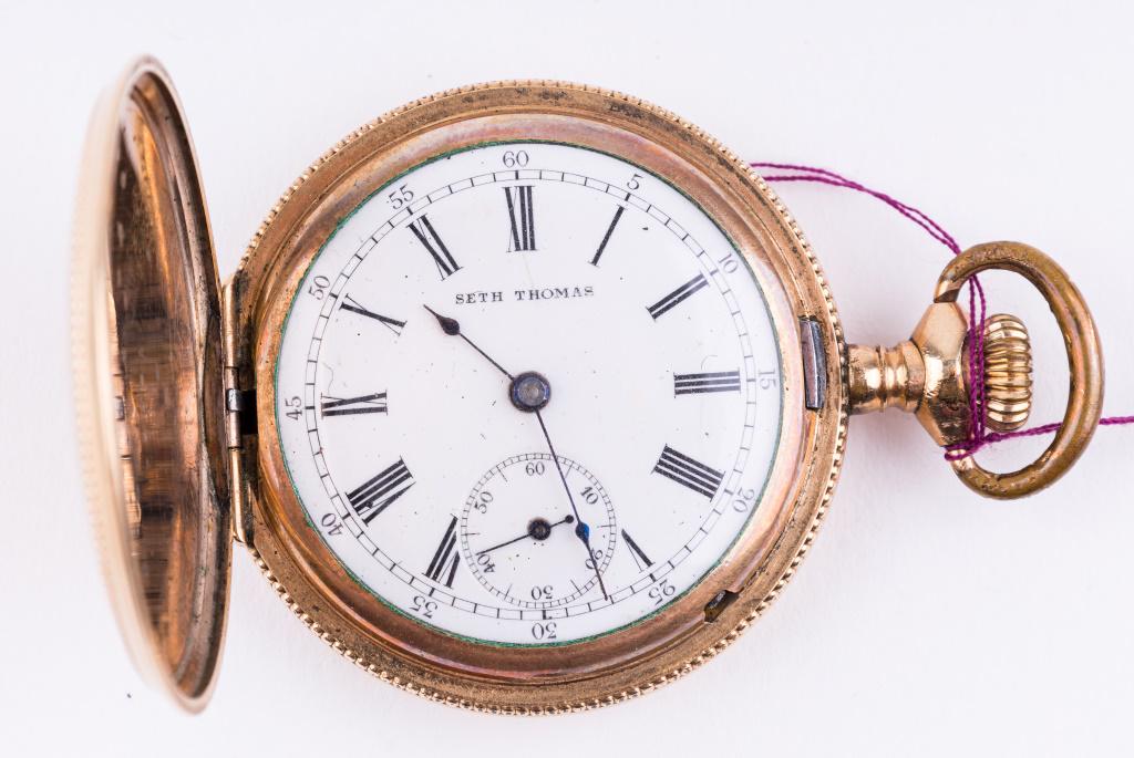 Seth Thomas Pocket Watch: Seth Thomas pocket watch with movement number #479657 & case number #790204 measuring approx 1 5/8" dia; and is currently running (KAI 52)