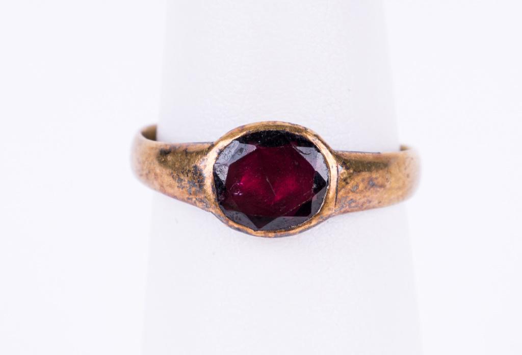 Rare 17th Century Gold Ring (1 of 8)