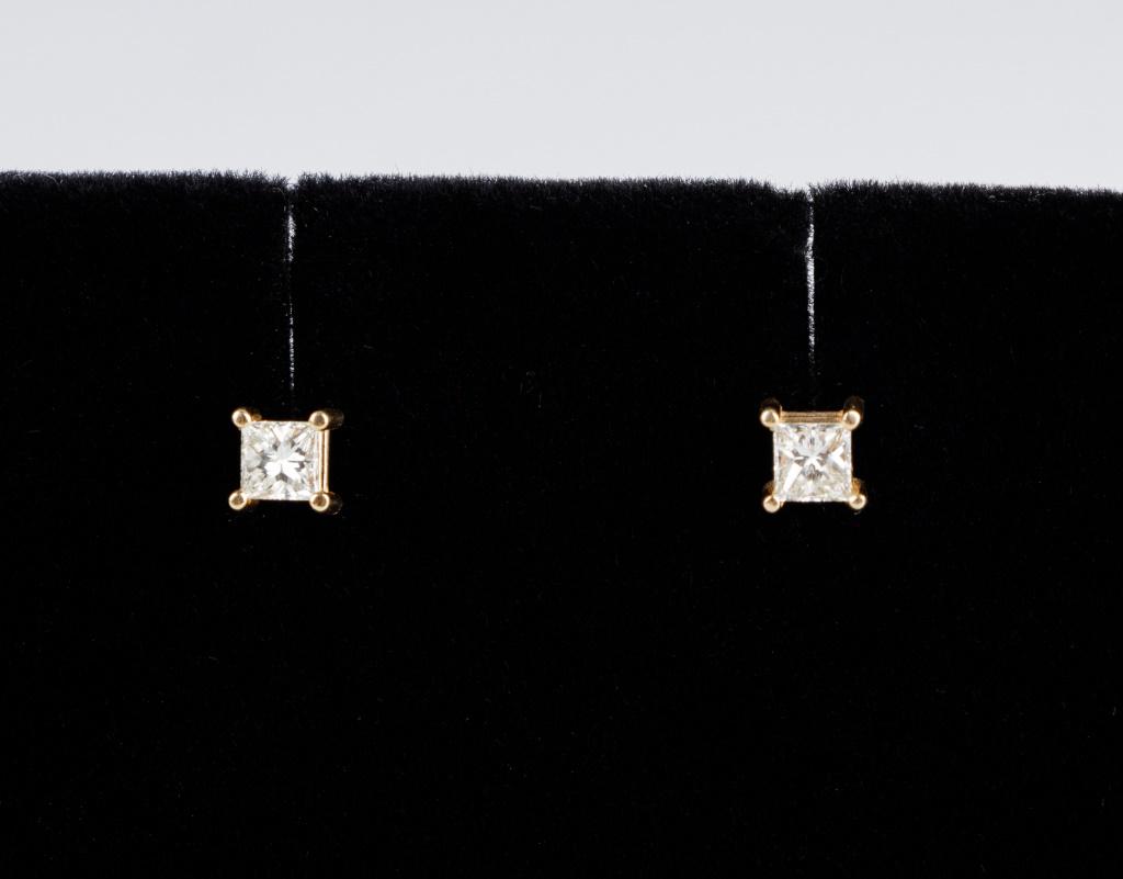 Diamond 14K Gold Earrings (1 of 2)
