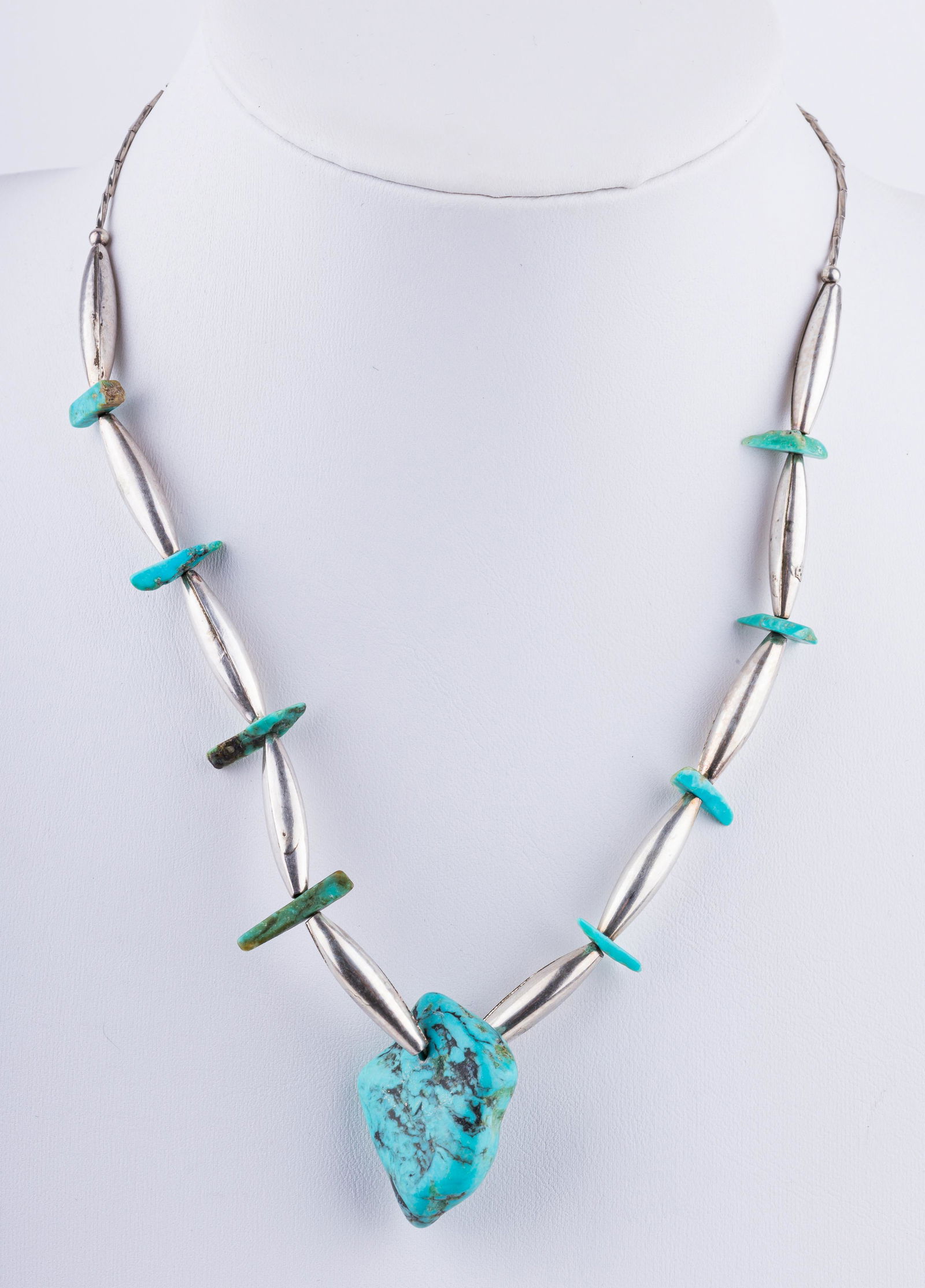 Sterling Silver Native American Turquoise Necklace (1 of 3)