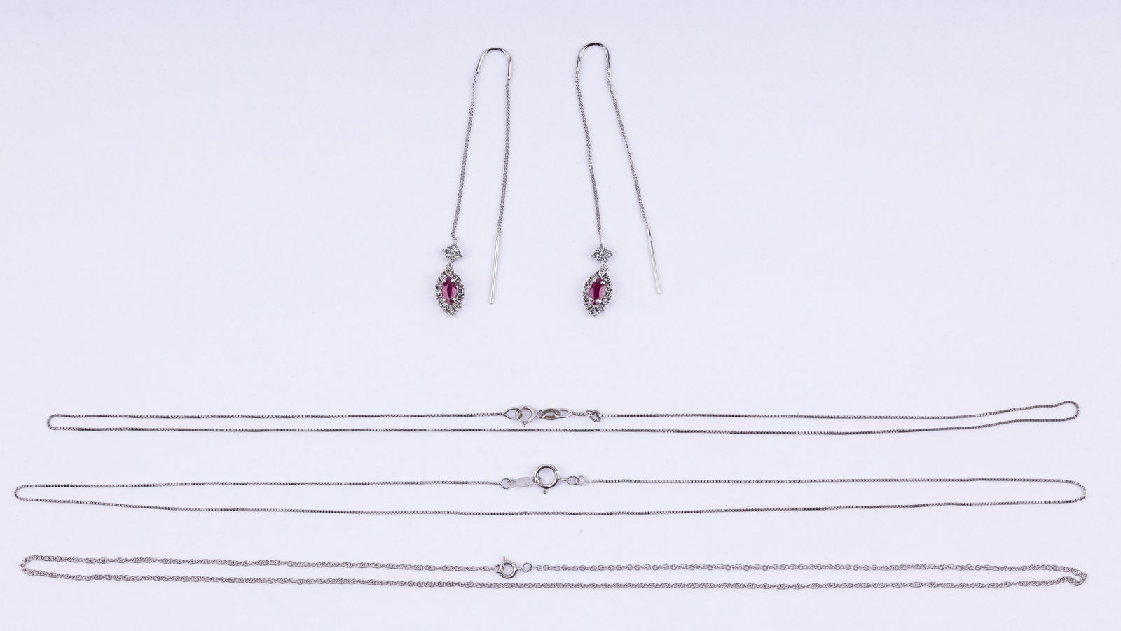 14K Gold Necklace Chains & 10K Diamond Earrings (1 of 3)