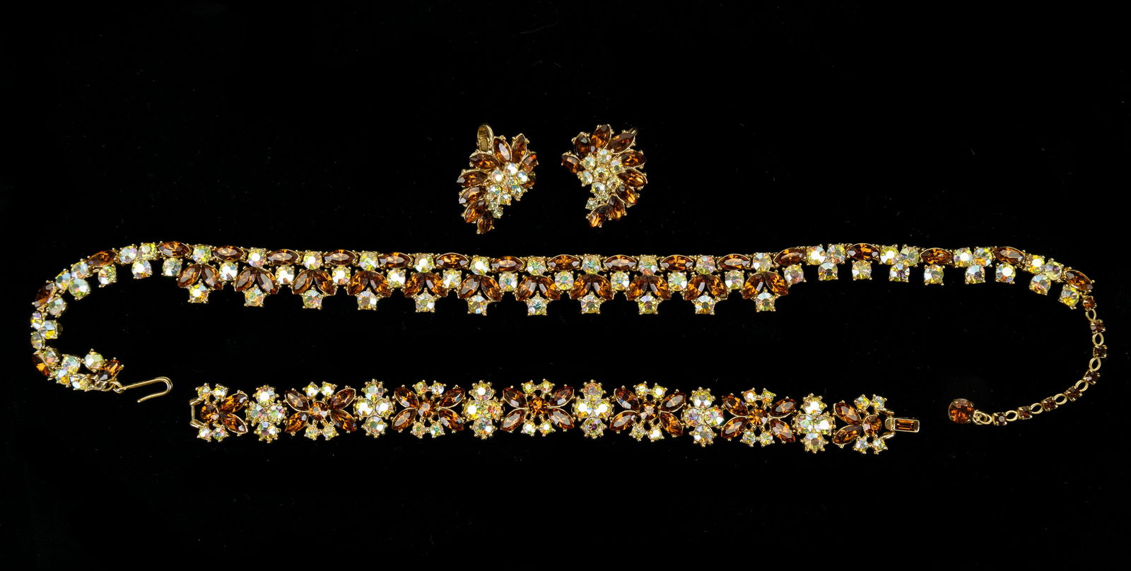 Vintage Trifari Rhinestone Costume Jewelry Set (1 of 3)