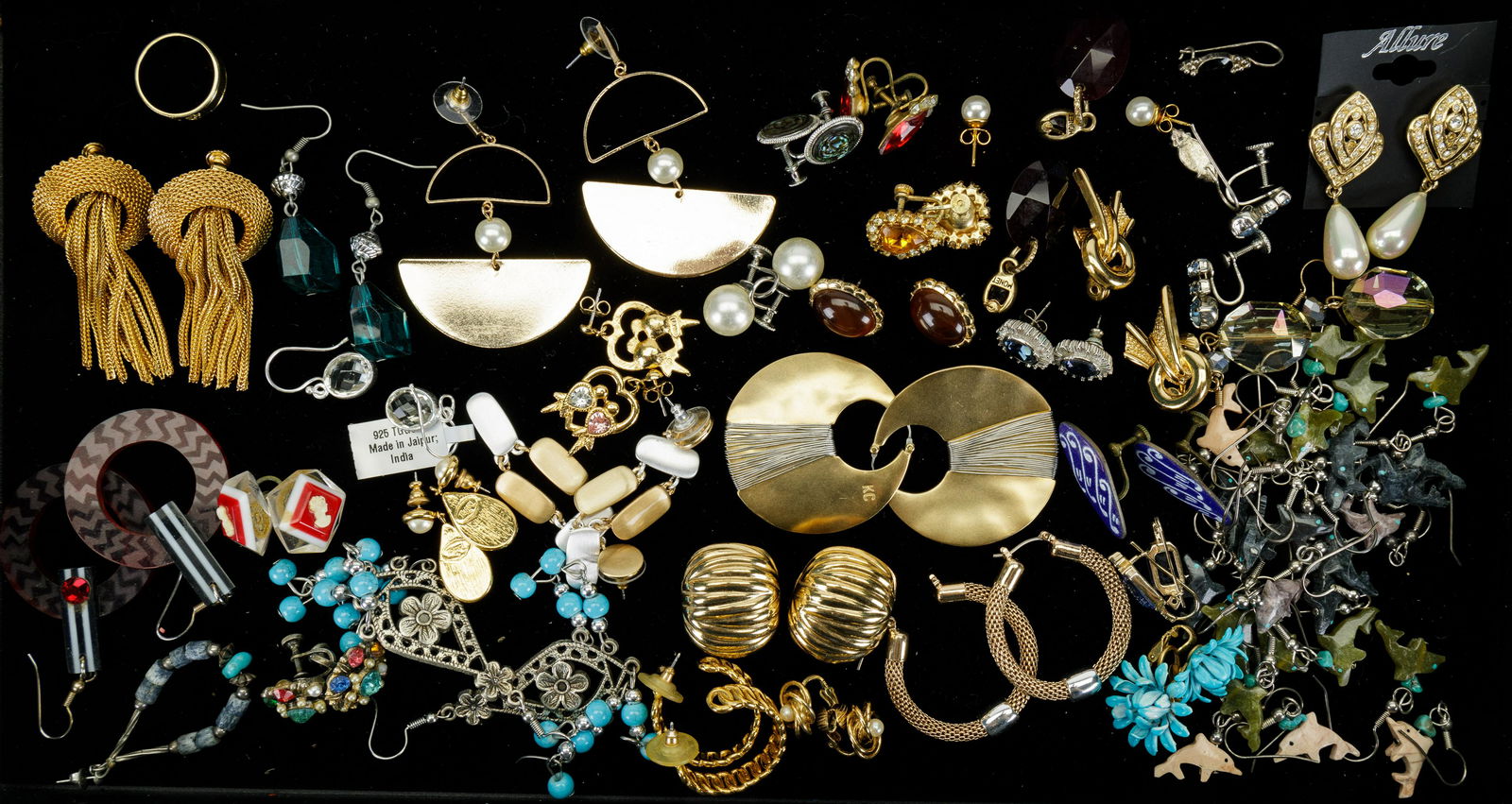 Vintage Costume Jewelry (1 of 4)