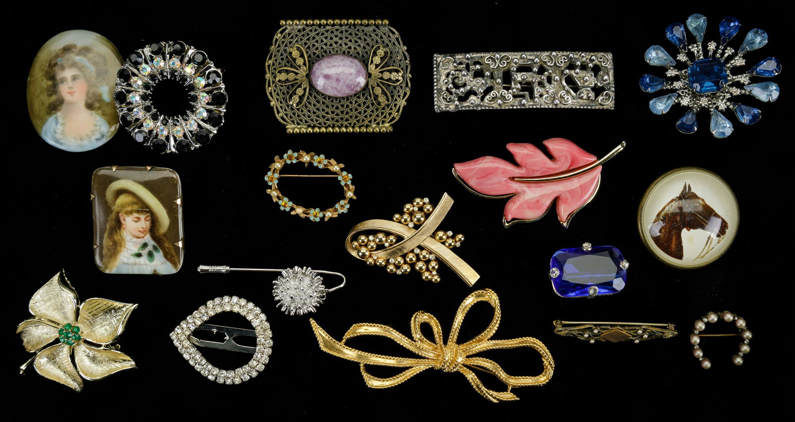 Vintage Costume Jewelry Brooches (1 of 4)