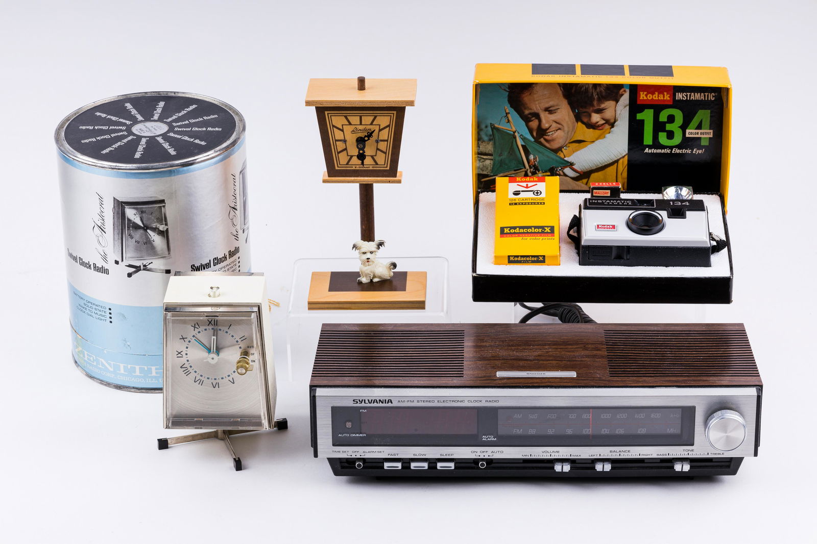 NEW Vintage Radios, Clock & Camera (1 of 7)