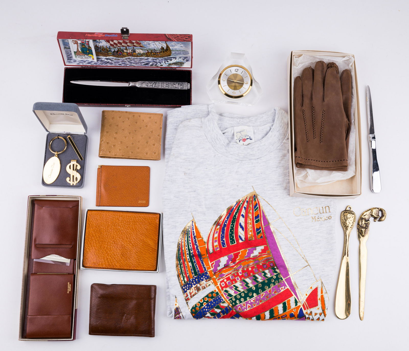 Vintage Wallets, Letter Openers & Accessories (1 of 6)