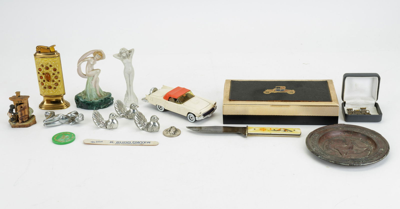 Vintage Knick Knacks (1 of 4)